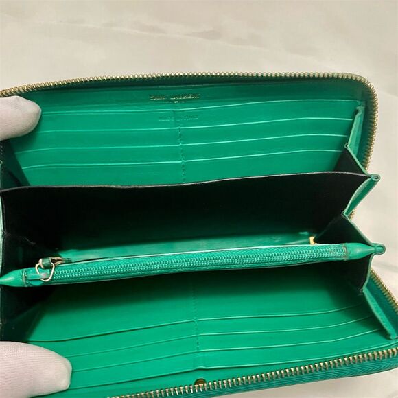 Saint Laurent Y Calfskin Leather Wallet Emerald Green Gold Hardware - Picture 9 of 13